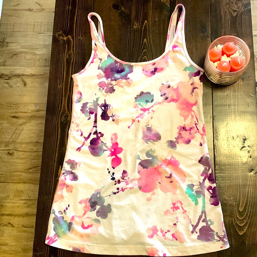 SOLD EUC Floral Lululemon Tank - Size 10